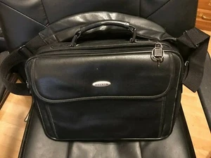 Belkin Laptop Computer Messenger Bag Shoulder Black Leather Briefcase 15" - Picture 1 of 12
