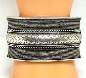 Sterling Silver Weave and textured cuff bracelet 1.5" wide - 89.5g - 2.87 OZT - Bild 1 von 6