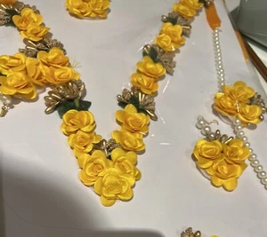 Künstliche Blumen Brautblume Haldi Mehndi Schmuck Gelb Jagoo Babyparty - Bild 1 von 3
