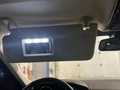 Солнцезащитный козырек водителя с подсветкой подходит для 14–15 RANGE ROVER SPORT 2169248 - Изображение 1 из 4