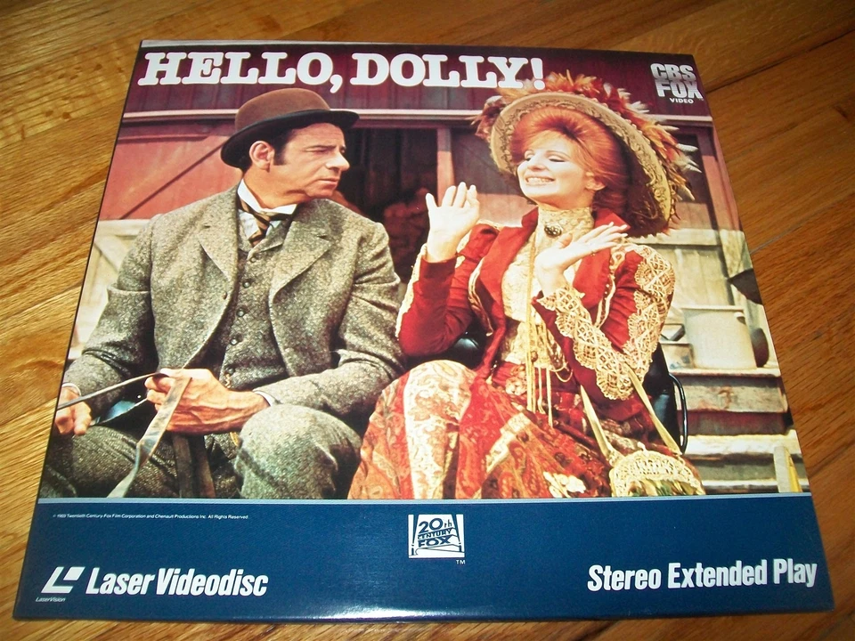 HELLO, DOLLY! 2-Laserdisc LD EXCELLENT CONDITION GREAT FILM BARBRA STREISAND! Foto 1 de 1