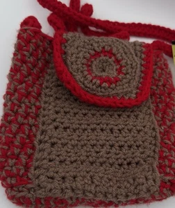 Handgefertigte gehäkelte 7" Hobo Retro Umhängetasche Handtasche rot und hellbraun - Bild 1 von 10