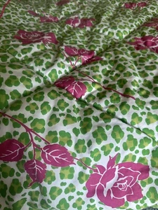 Tommy Hilfiger Rose Full Queen Comforter+2 Std Shams Fuchsia, Green and White - Picture 1 of 12