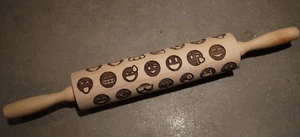 Wooden Rolling Pin Engraved Embossing Pattern Biscuit Baking SMILIE FACES - Picture 1 of 3