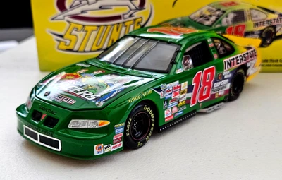 Bobby Labonte #18 1999 baterías interestatales Nascar Racers 1/24 Nascar Foto 1 de 4