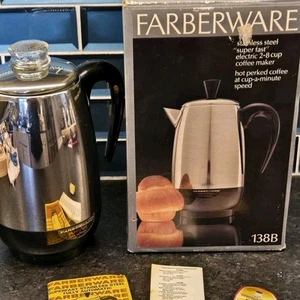Farberware Caffettiera Elettrica Percolatore 8 Tazze 138B Superfast COMPLETA DI SCATOLA - Foto 1 di 24