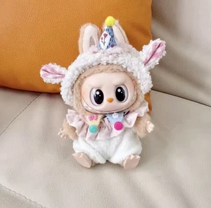 LABUBU Geburtstag Outfit Party Hut SET - Plüsch Lamm Overall 15/17CM Puppenkleidung - Bild 1 von 4