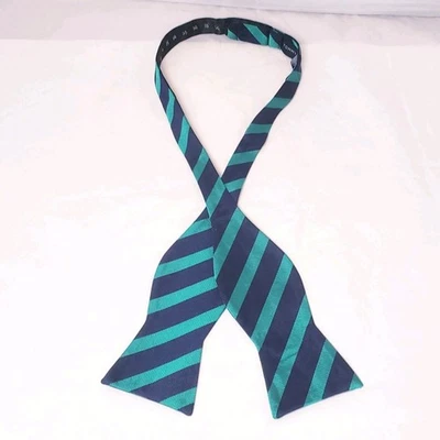 Pajarita a Rayas Verde Negra Tommy Hilfiger 100 Seda Y2K Años 90 Elegante Preppy Prep  Foto 1 de 4