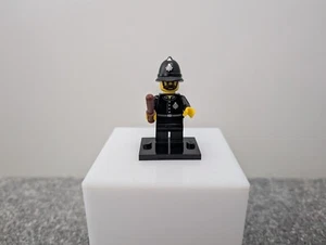 LEGO Minifigures Series 11 - Police Constable 100% Complete (Rare) - Picture 1 of 2