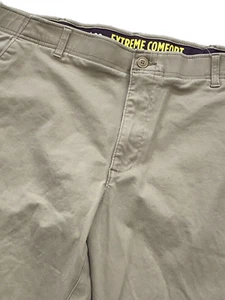 Pantalón chino Lee X-Treme Comfort frente plano talla 42x29 beige - Imagen 1 de 5