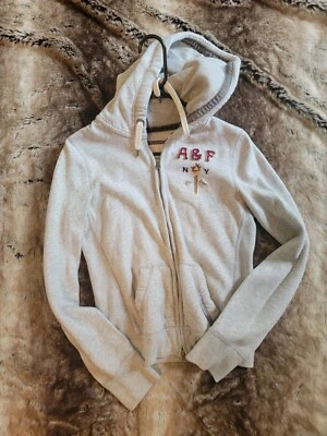 Abercrombie and Fitch signature Fleece Full-Zip hoodie Medium - Image 1 of 3