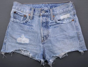 Women's 2017 Levi's Wedgie Fit High Rise Button Fly Shorts Size 25 (Msr 27x2) - Imagen 1 de 8