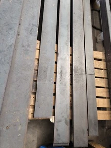 Flachstahl Flacheisen Qualitätsstahl  Breite 140mm  Stärke: 15mm.  1 Meter Lang - Bild 1 von 1