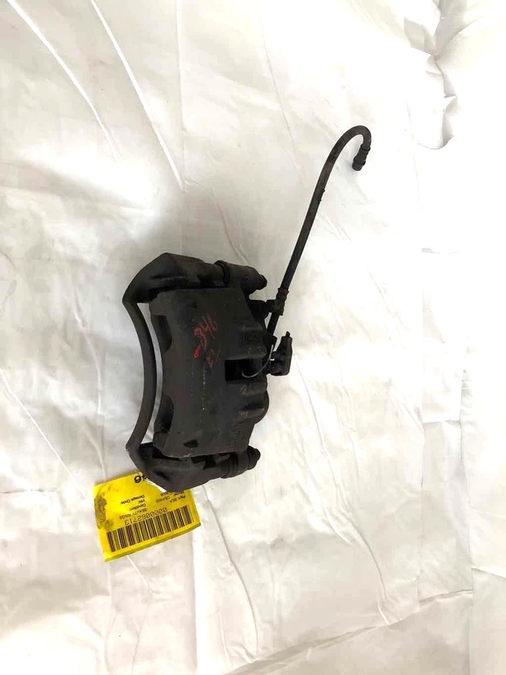 Pinza de freno de disco delantera izquierda Dodge Sprinter 3500 2002-2006 lado del conductor izquierda Foto 1 de 4