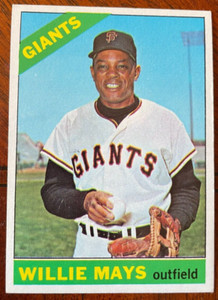WILLIE MAYS   1966  TOPPS   Baseball Card - SLIGHT WEAR - VINTAGE!