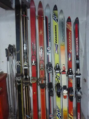 Collection 9 paires de skis anciens - Photo 1/4