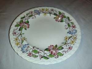 Vernon Kilns Dolores 9.5 Inch Luncheon Plate  - Picture 1 of 6