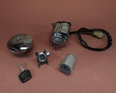 2000-2007 Honda Shadow Sabre VT1100 VT1100C2 Ignition Lock Key Set Gas Cap - Image 1 of 4