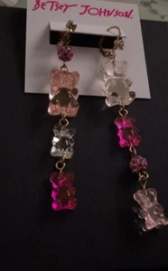Betsey Johnson rosa Feuerball & Gummibärchen Linear Mismatch Ohrhänger Neu mit Etikett - Bild 1 von 2