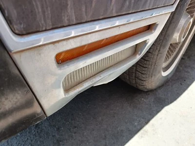 79 LINCOLN CONTINENTAL OEM FENDER MARKER TURN SIGNAL LIGHT ASSEMBLY W/BEZEL LEFT - Image 1 of 4