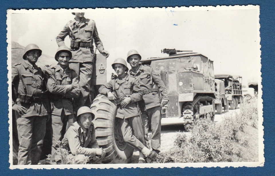 Солдаты югославской армии JNA, военная фотография, танк, грузовик - 1966! - Изображение 1 из 2