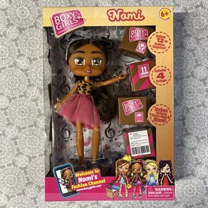 Boxy Girls Nomi Doll Figure with over 12 Fashion Surprises - Picture 1 of 6