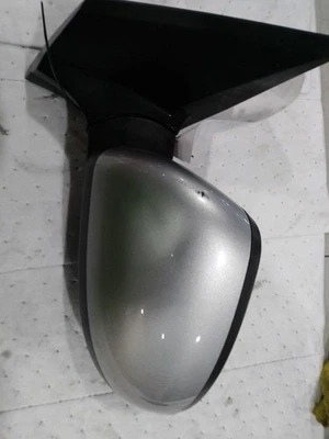 Espejo retrovisor izquierdo usado se adapta a: Chevrolet Sonic Power 2018 grado izquierdo A Foto 1 de 4