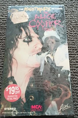 VINTAGE THE NIGHTMARE RETURNS THE ALICE COOPER TOUR 1986 VHS TAPE/NEAR MINT COND - Image 1 of 4