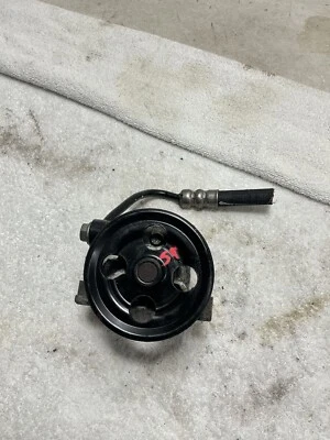 Ford Fusion 2010 bomba de dirección asistida ## Foto 1 de 4