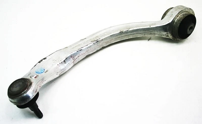 Braço de controle traseiro inferior dianteiro direito Audi A6 C5 A4 VW Passat B5 - 4D0 407 696 J - Imagem 1 de 1