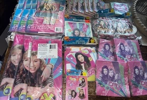 ICARLY PARTY SUPPLIES LOT  - Picture 1 of 6