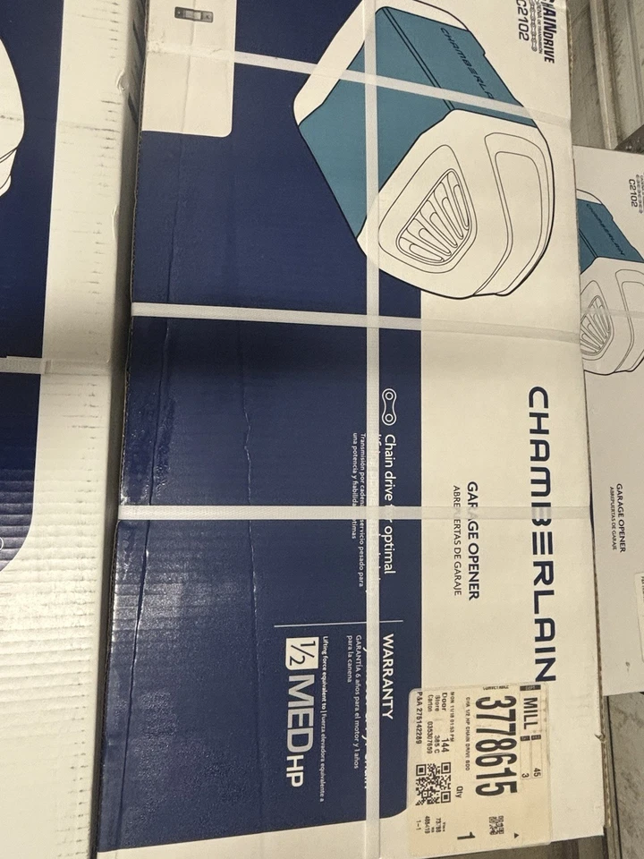 Chamberlain C2102 1/2 HP Chain Drive Garage Door Opener - Image 1 of 3