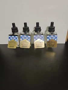 BATH AND BODY WORKS X4 Wallflower Refill Bulbs Gingham Unstoppable - NEW - Picture 1 of 1