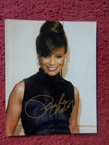 PAULA ABDUL SINGER  AUTOGRAPHED PHOTO Cover