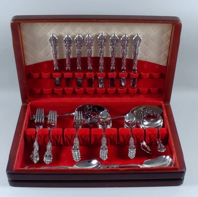 45pc Lot of Oneida MICHAELANGEO Stainless Steel Flatware (7) 5pc Place Settings+ - Image 1 of 4