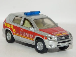 Siku 1431 Toyota RAV4 Feuerwehr - Bild 1 von 6