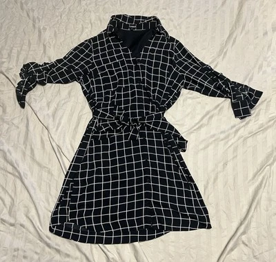 Express Long Sleeve Collared Button Dress Black & White Size Large - Image 1 of 4