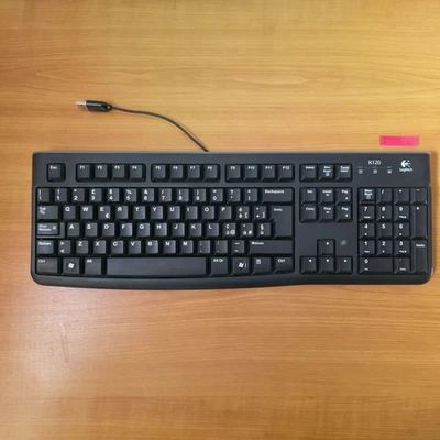 Tastiera PC Logitech K120 ufficio nero USB resistente affidabile - Immagine 1 di 4