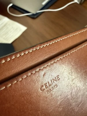 Portatarjetas de crédito Celine en muy buen estado en cuero con montura de coñac Foto 1 de 4