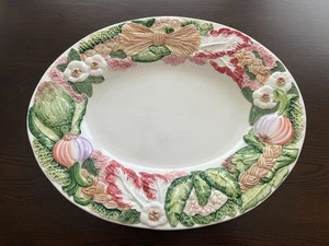 EUC Vintage Italian 19" Large Serving Platter, White Raised Vegetable Edge - Picture 1 of 6