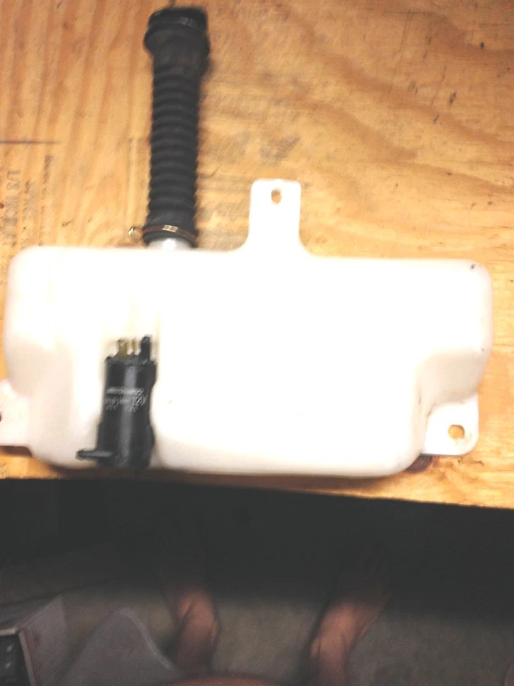 1991-1999 3000GT 19911996 DODGE STEALTH REAR WIPER FLUID TANK PUMP SENSOR  Foto 1 de 1