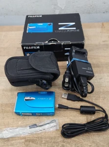Fotocamera digitale Blue Fujifilm FinePix Z Series Z20fd 10,0 megapixel - Foto 1 di 22