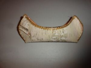 Vintage  White Birch bark 7 3/4 inch Canoe Collectible