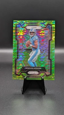 2023 Panini Prizm Neon Green Pulsar Prizm #329 Hendon Hooker Lions Rookie RC - Image 1 of 2