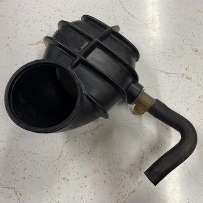 Bota de admisión de aire CEI BMW E21 318i 320i 1979-83 13511267133 hecha en Alemania Foto 1 de 4