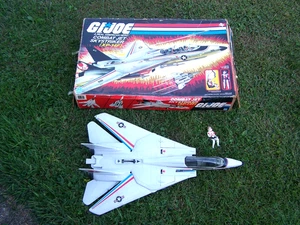 Hasbro G I Joe Combat Skystriker XP-14F Jet mit Pilotenbomben & Box - Bild 1 von 14
