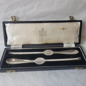 Pair Garrard & Co Ltd Sterling Silver Lobster Picks W/ Box - Picture 1 of 11