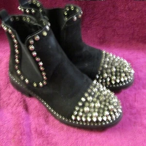 Superb SHELIKES Ladies Studded Spiked Toe Cleated Sole Black Ankle Boots UK 3 - Bild 1 von 7
