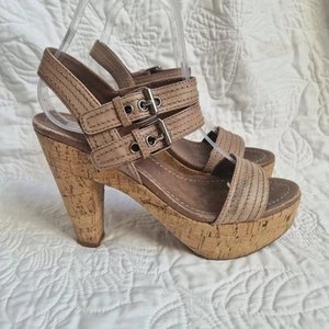 Sandalias de cuero con tacón de corcho Miu Miu. Talla 37 UK 4 - Imagen 1 de 7