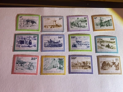 GUERNSEY 1982 MNH SET OF 12 STAMPS ' TO PAY ' LABELS ALL FOR 0.99p SGD30-41 - Image 1 of 2